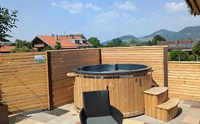 Ferienwohnung Goasnstoi - mit HotTub und Bergblick im Inntal
